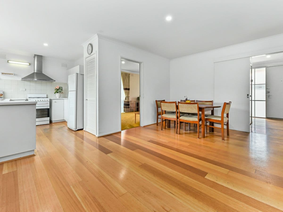 9 Miranda Court, NOBLE PARK, Noble Park - Thumbnail 3