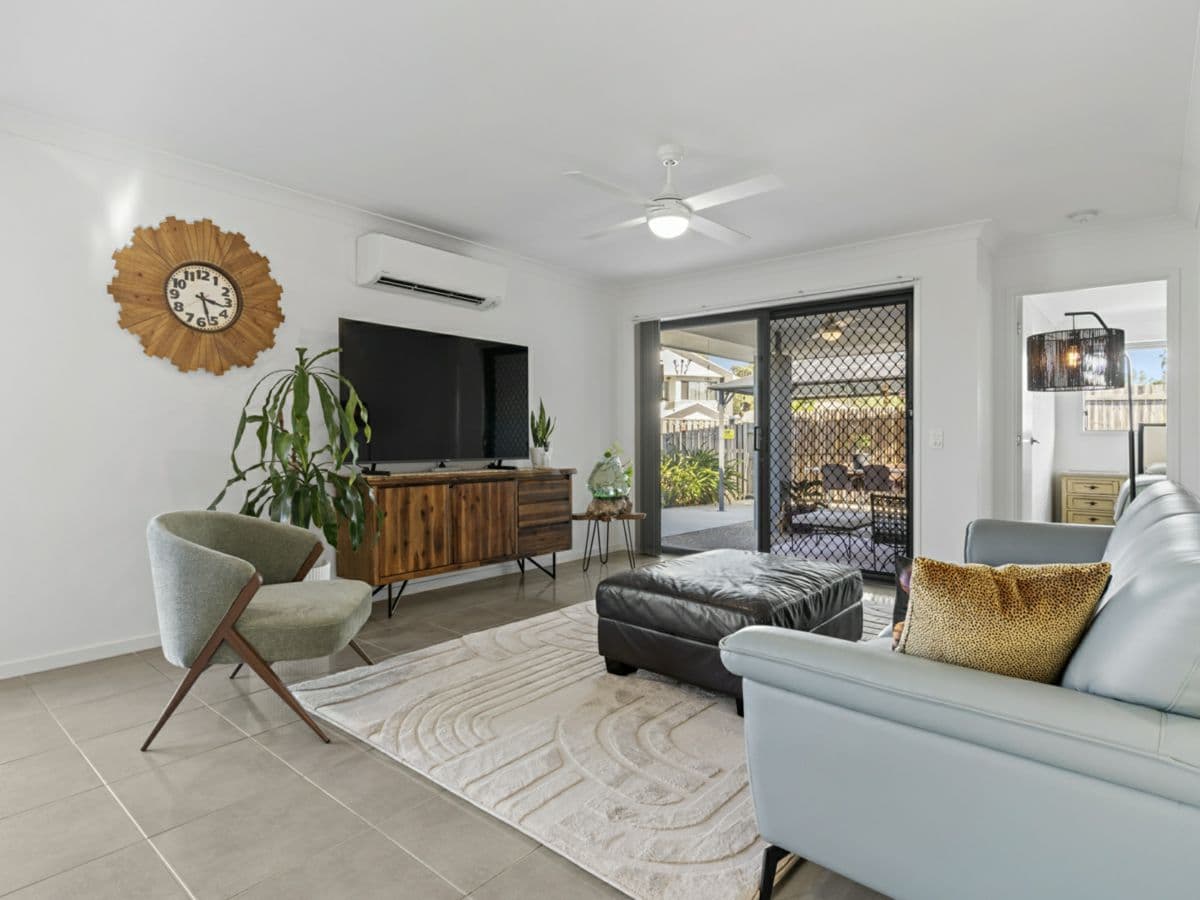 15 Gem Circuit, PARK RIDGE, Park Ridge - Thumbnail 8