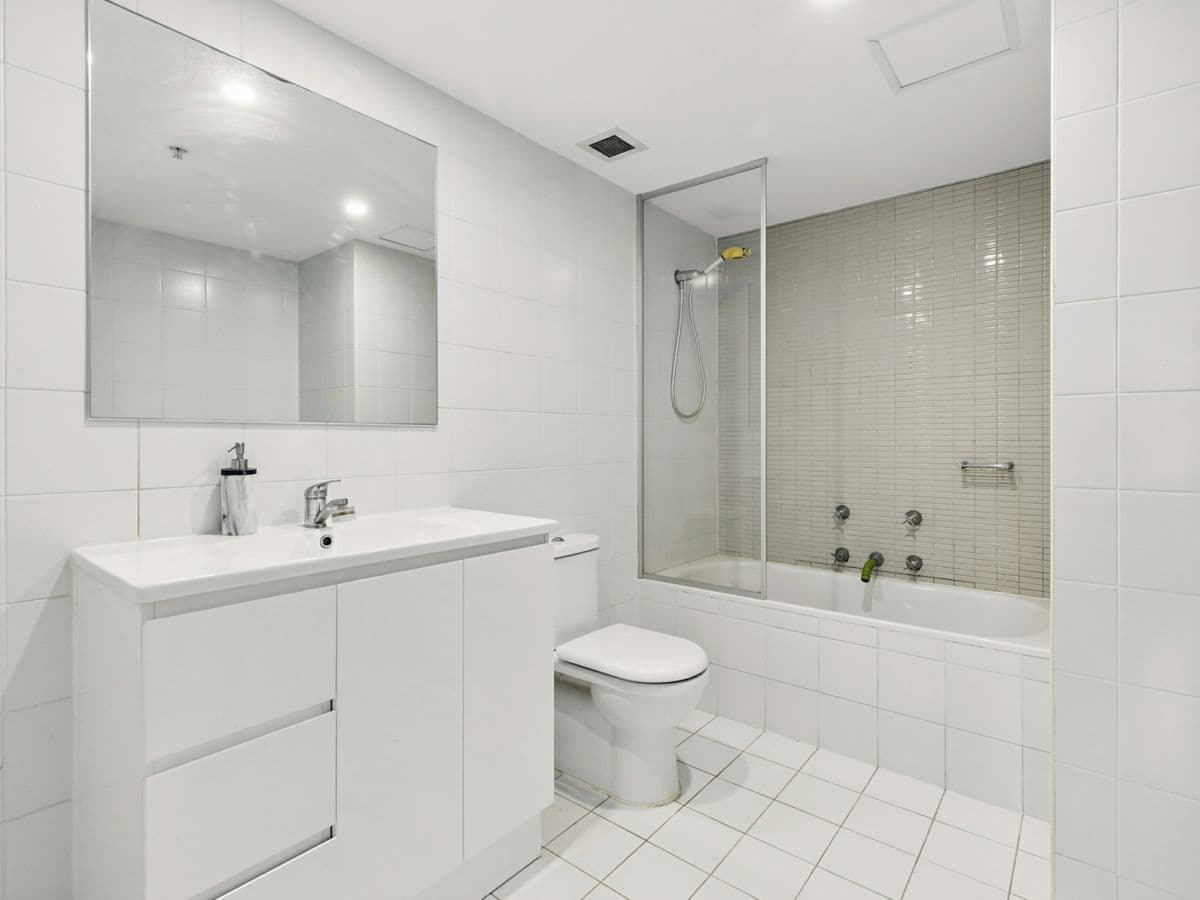 1006/35b Arncliffe Street, WOLLI CREEK, Wolli Creek - Thumbnail 8