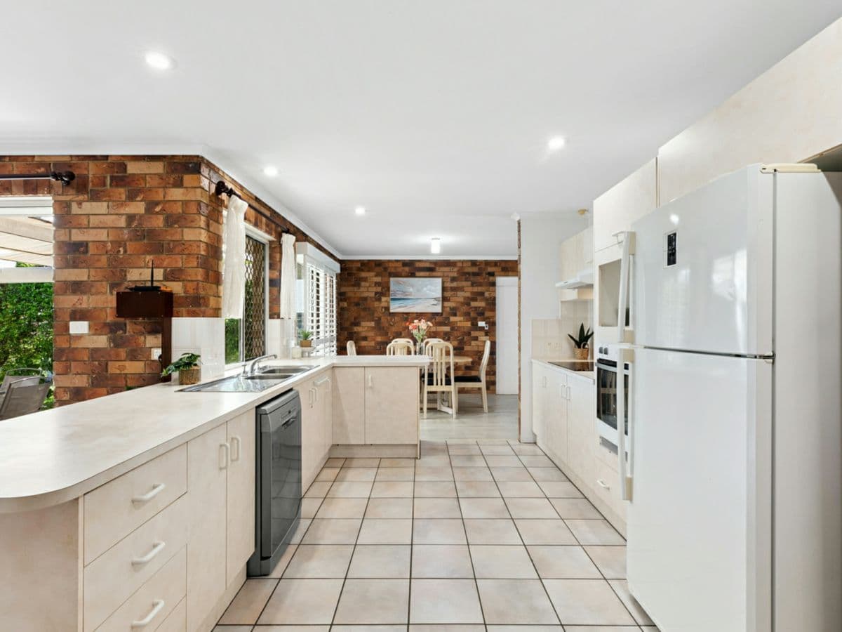 17 Ridgehaven Court, AROONA, Aroona - Thumbnail 6