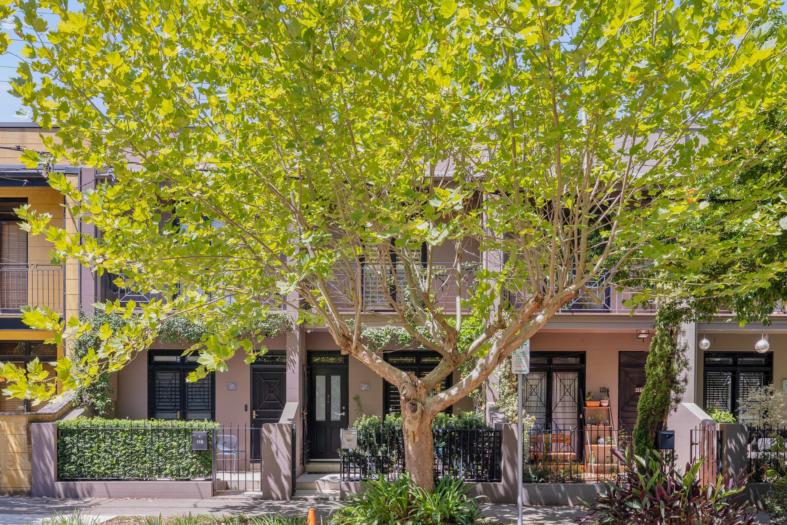 121 Queen Street, Beaconsfield - Image 1