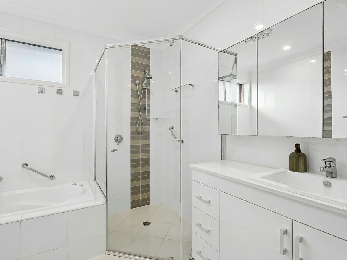 4 Dumbarton Place, ENGADINE, Engadine - Thumbnail 5