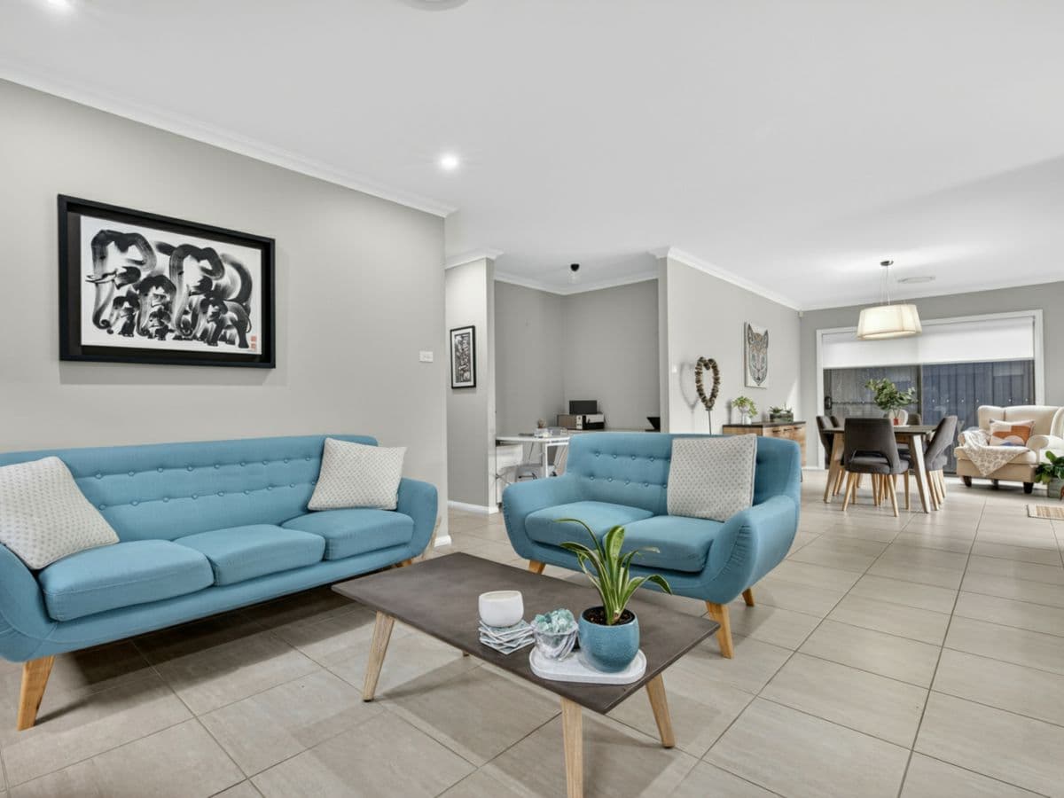 7 Wallingat Road, NORTH KELLYVILLE, North Kellyville - Thumbnail 2