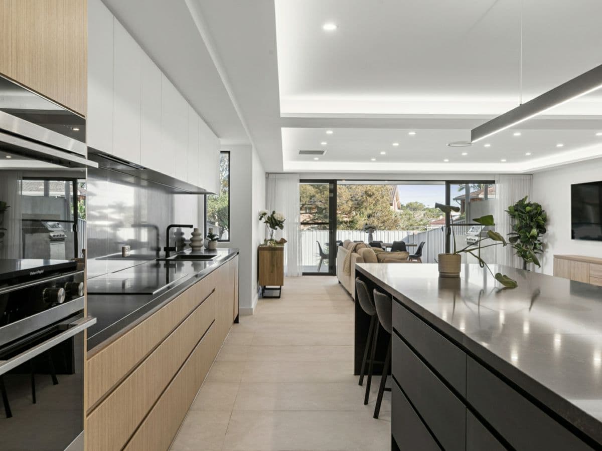 16A Curtis Avenue, TAREN POINT, Taren Point - Thumbnail 4