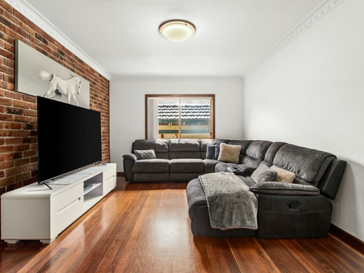 45 Hydrae Street, REVESBY, Revesby - Thumbnail 2