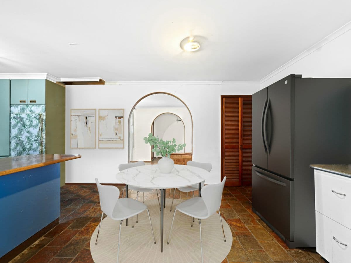 31 Chiswick Road, GREENACRE, Greenacre - Thumbnail 6