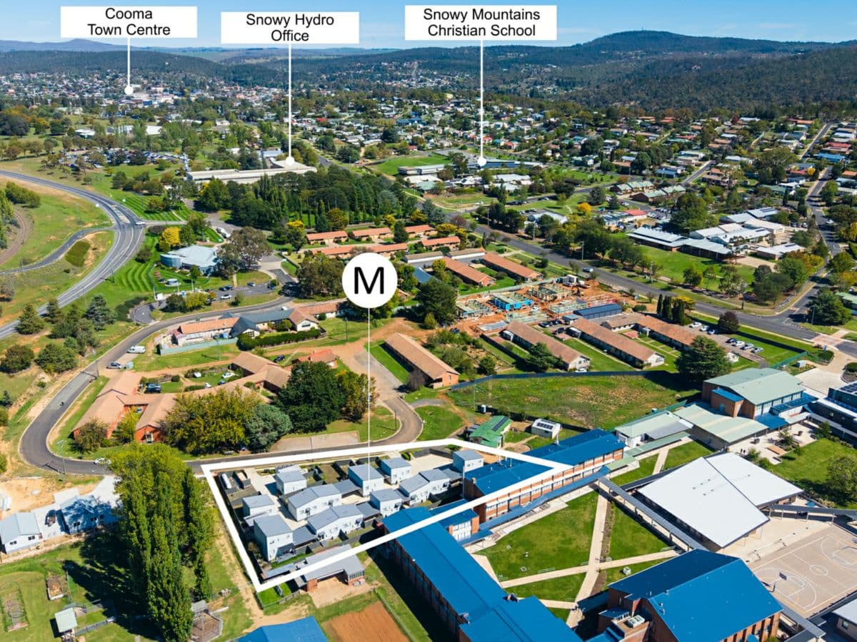 8 Yulin Avenue, COOMA, Cooma - Thumbnail 2
