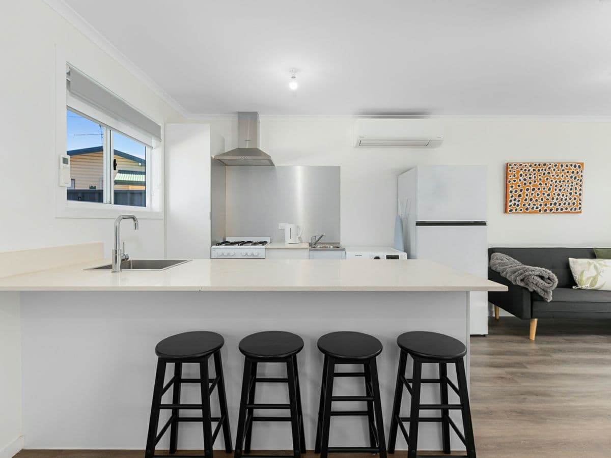 8 Yulin Avenue, COOMA, Cooma - Thumbnail 7