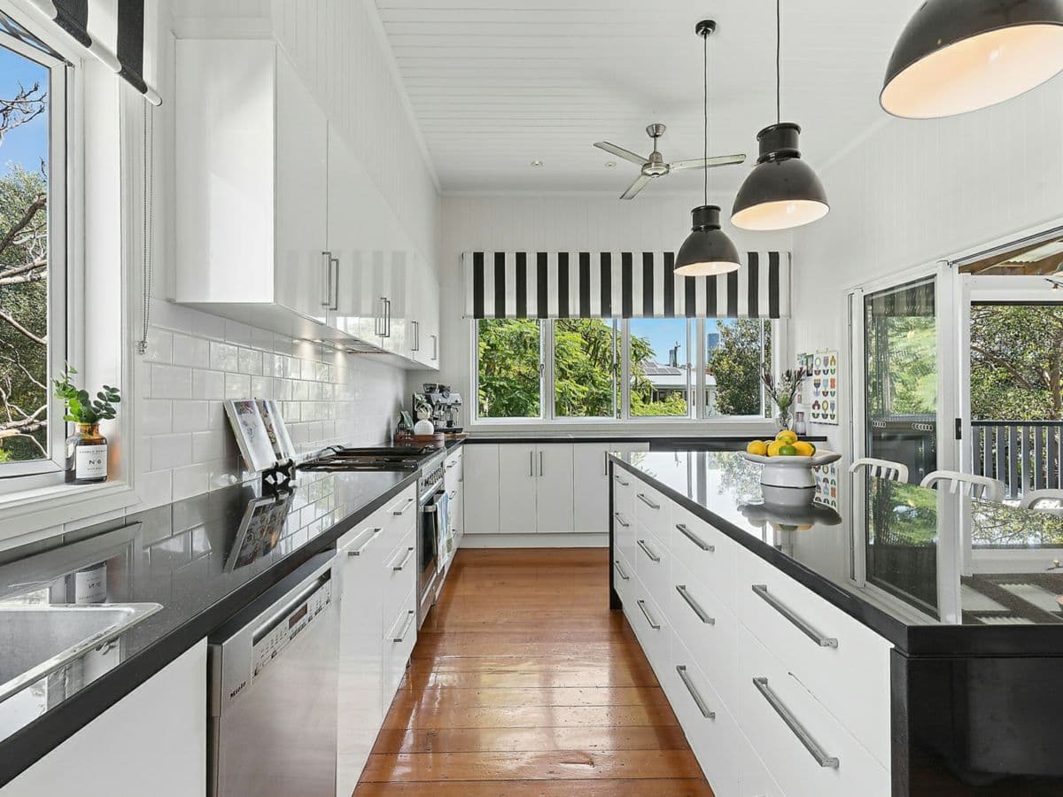 32 Barker Street, EAST BRISBANE, East Brisbane - Thumbnail 4
