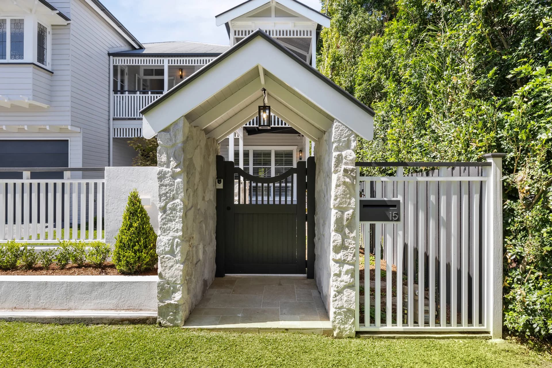 15 Magdala Street, Ascot, QLD, Ascot - Thumbnail 2