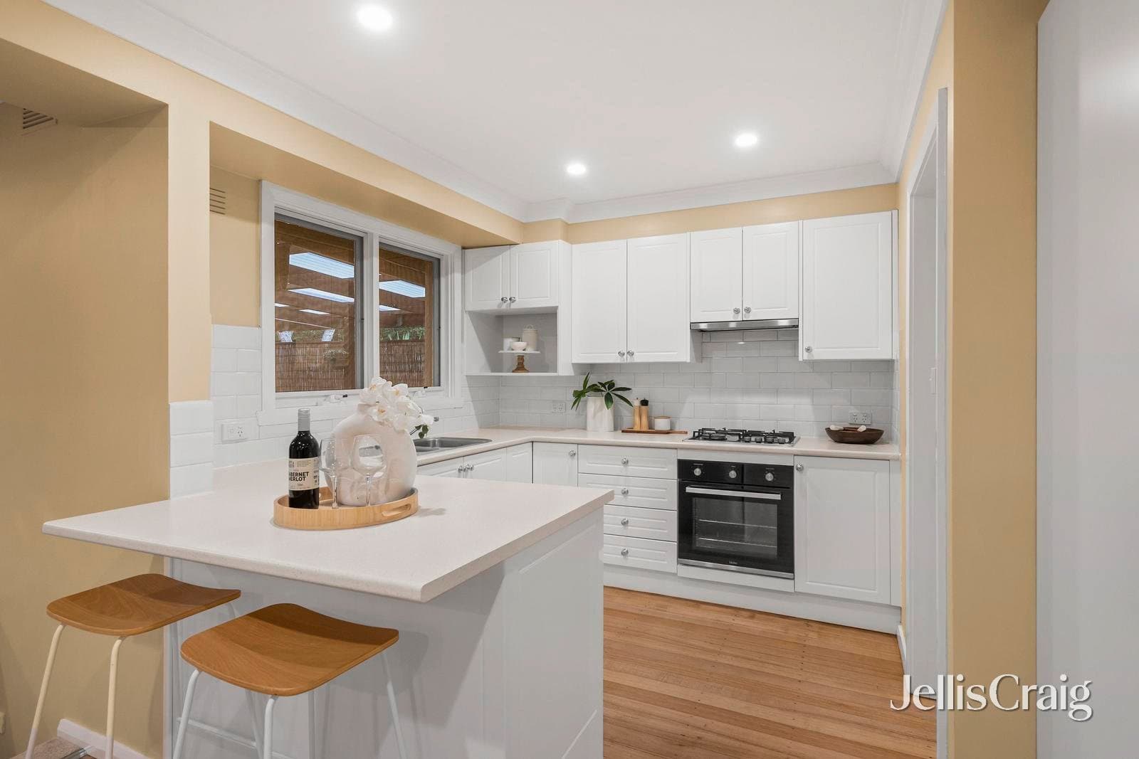 64 Jeffrey Drive, Ringwood, Ringwood - Thumbnail 4