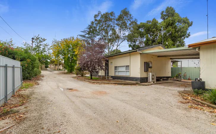 1/51 Victoria Road, Clare, SA, 5453, Clare - Thumbnail 2