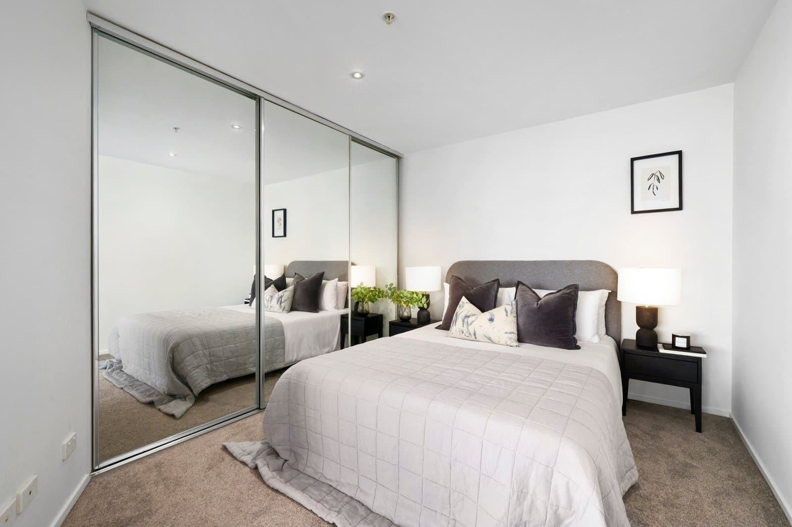 605/83 Queens Road, Melbourne - Thumbnail 6
