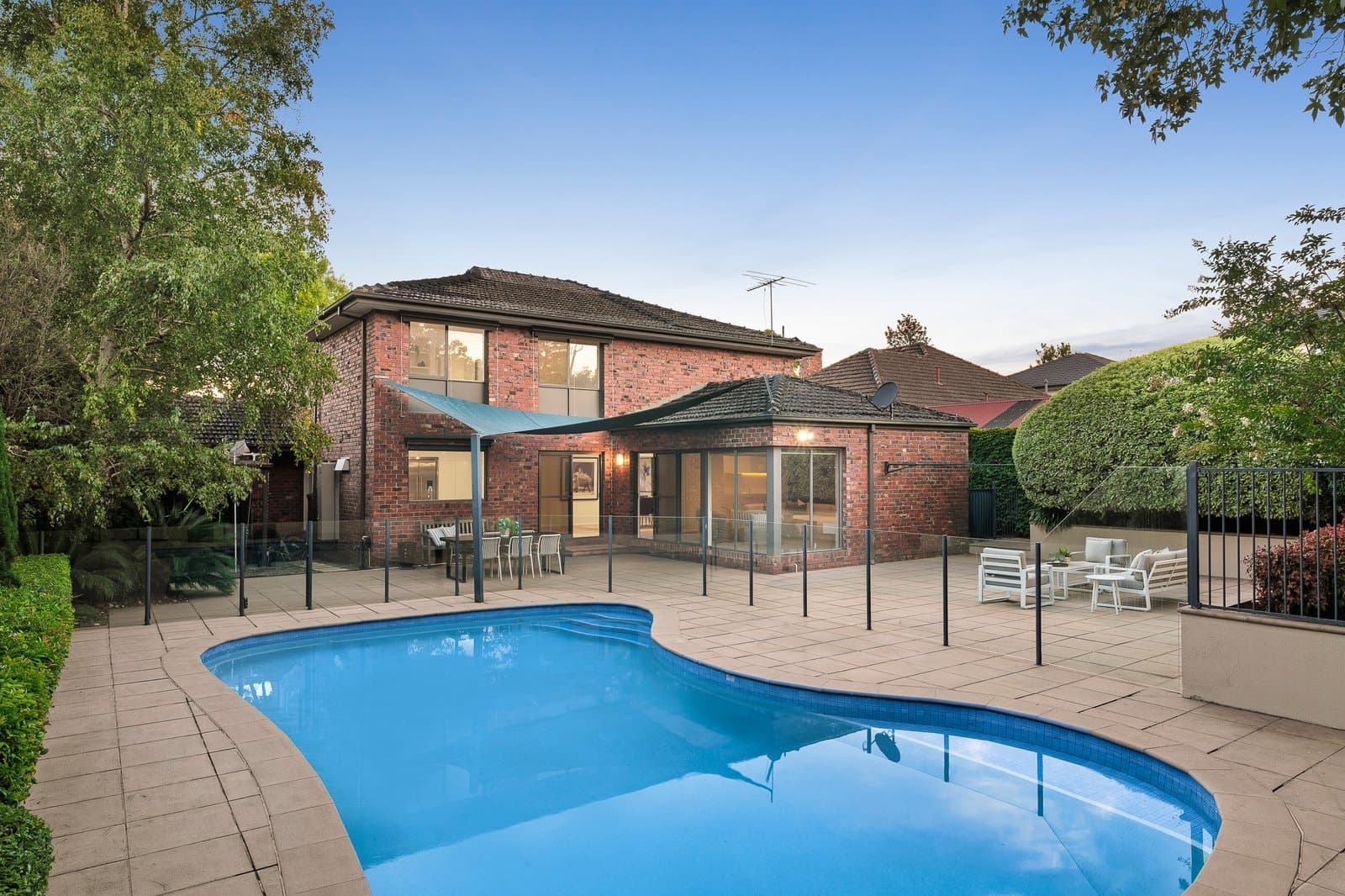 10 Wills Street, Balwyn - Thumbnail 2