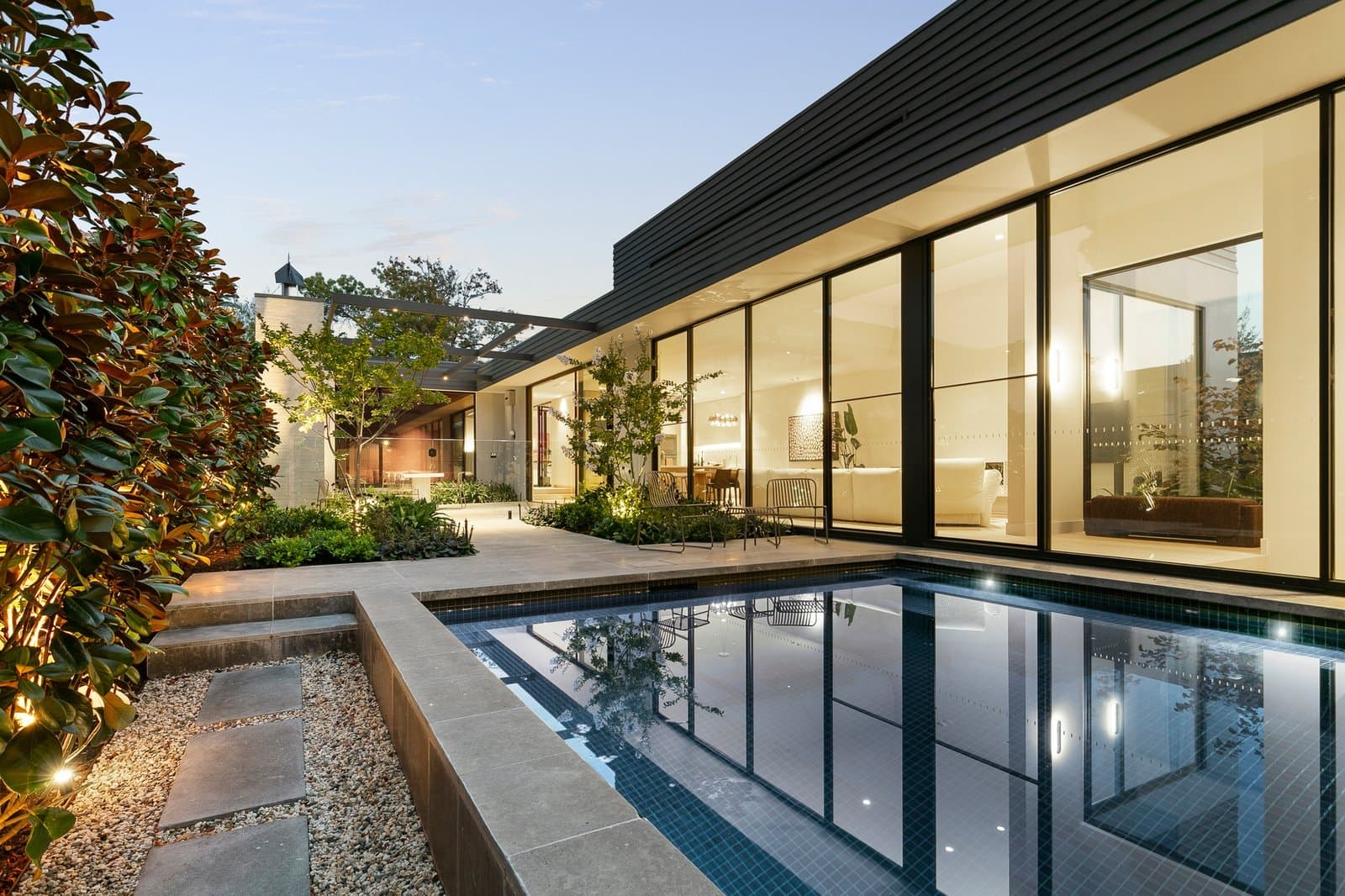237 Highfield Road, Camberwell - Thumbnail 2