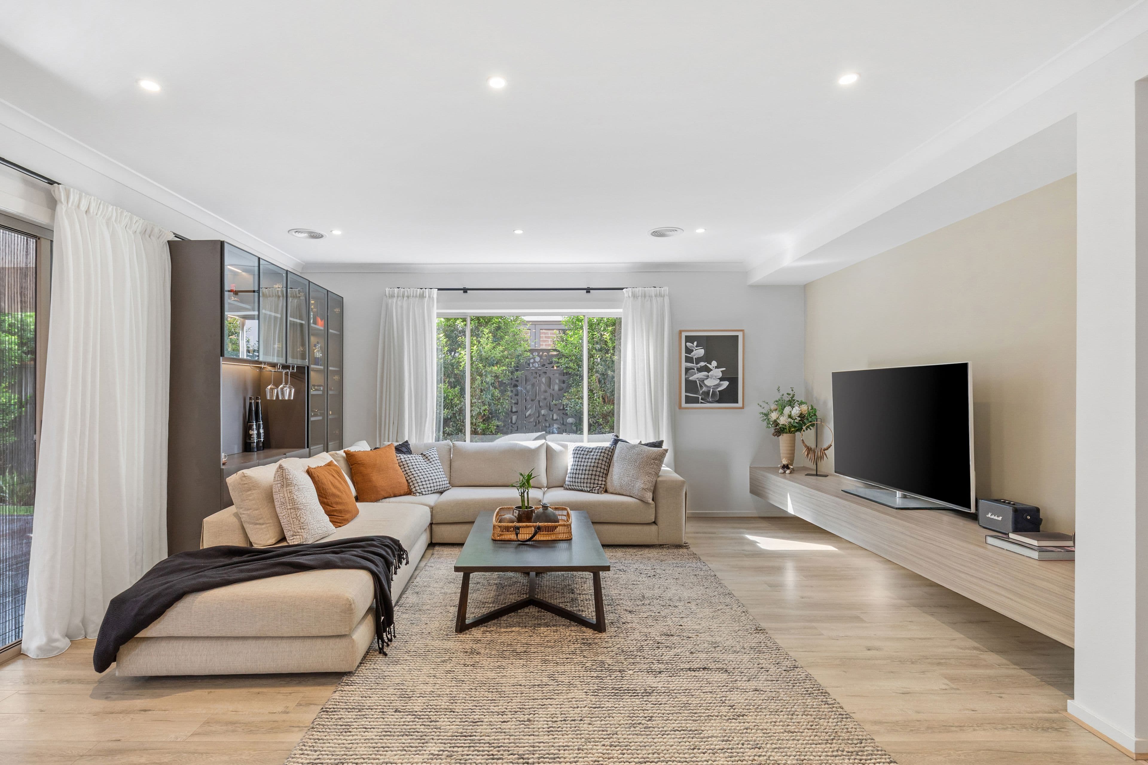 17 Lakeside Drive, Wollert VIC 3750, Wollert - Thumbnail 2