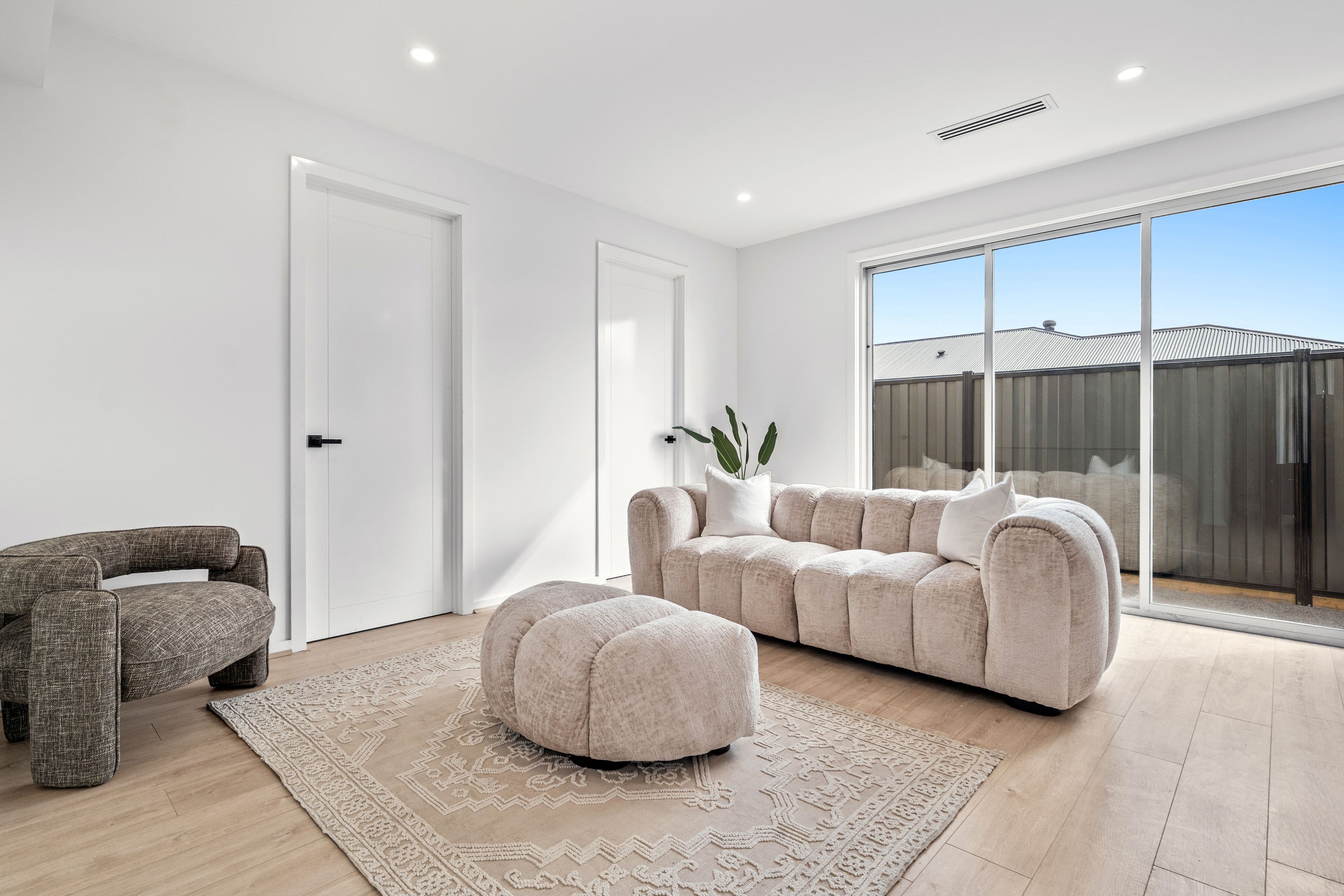 16 Herdwick Drive, Wollert VIC 3750, Wollert - Thumbnail 2