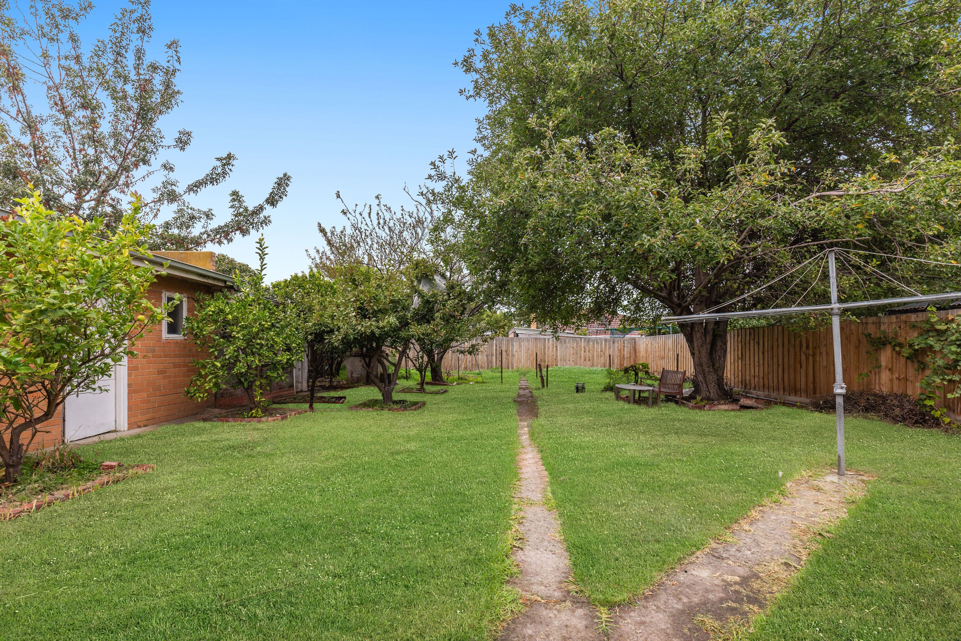 93 Broadhurst Avenue, Reservoir VIC 3073, Reservoir - Thumbnail 7