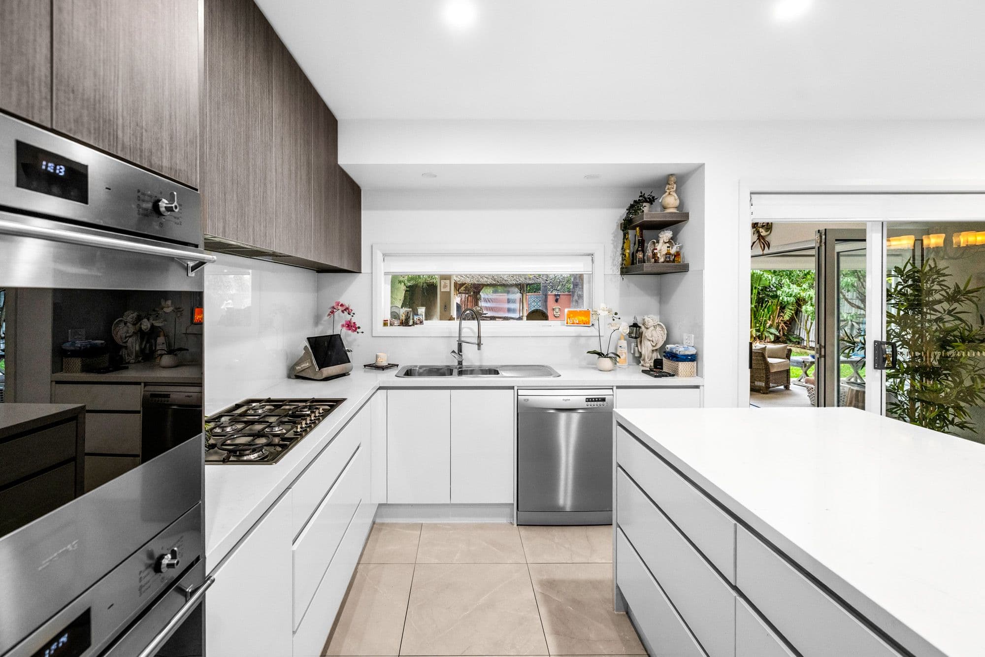 69 Greaves Street South, Werribee VIC 3030, Werribee - Thumbnail 3