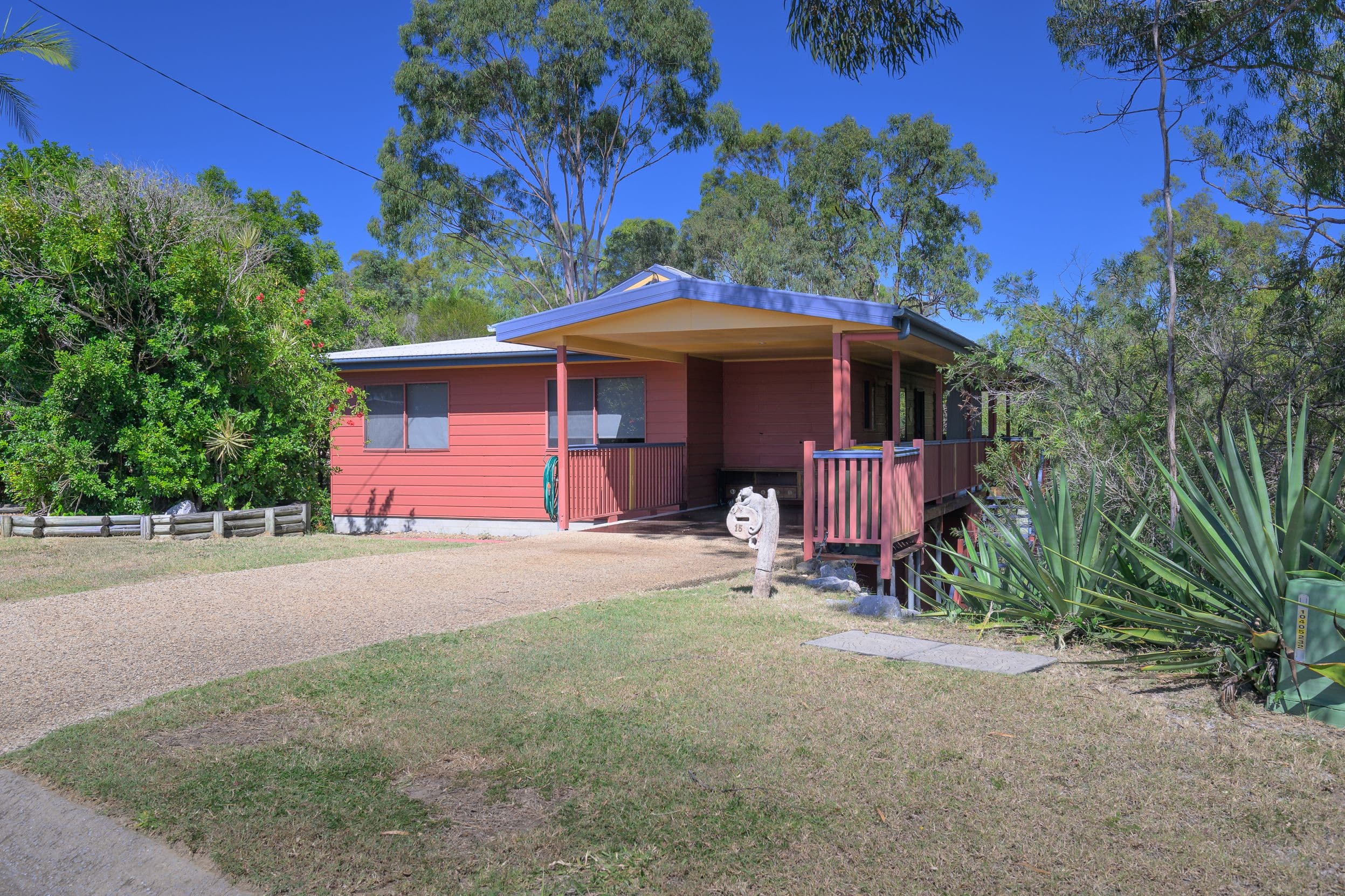 15 Fitzroy Avenue, Clinton QLD 4680, Clinton - Thumbnail 2