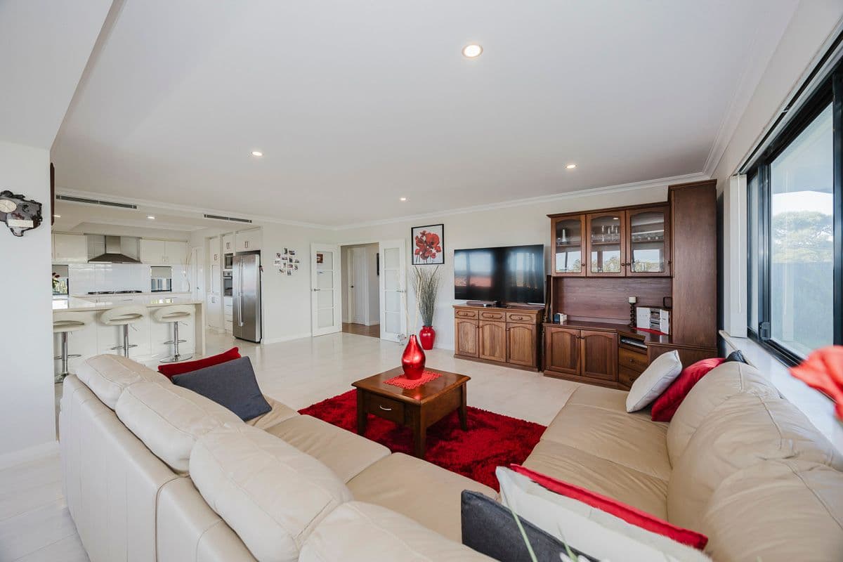 16 Hackney Way, Yanchep WA 6035, Yanchep - Thumbnail 8