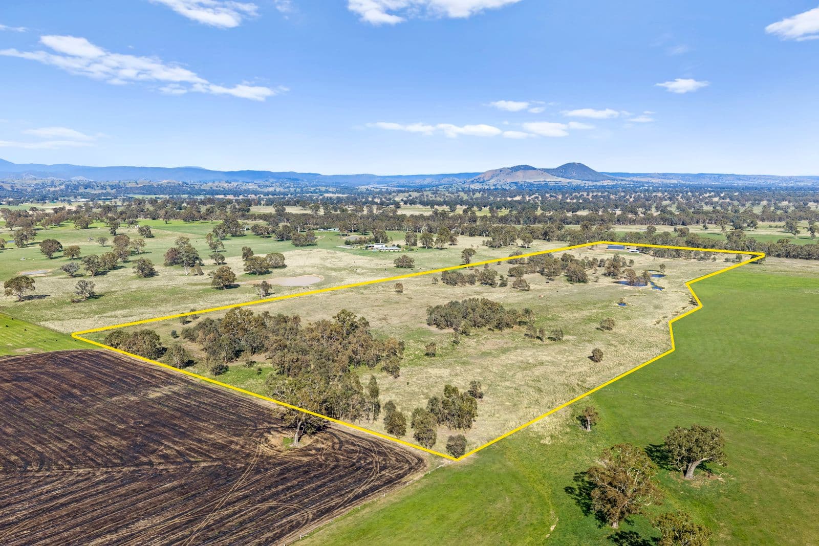 100 Dueran Lane, Mansfield VIC 3722, Mansfield - Thumbnail 2