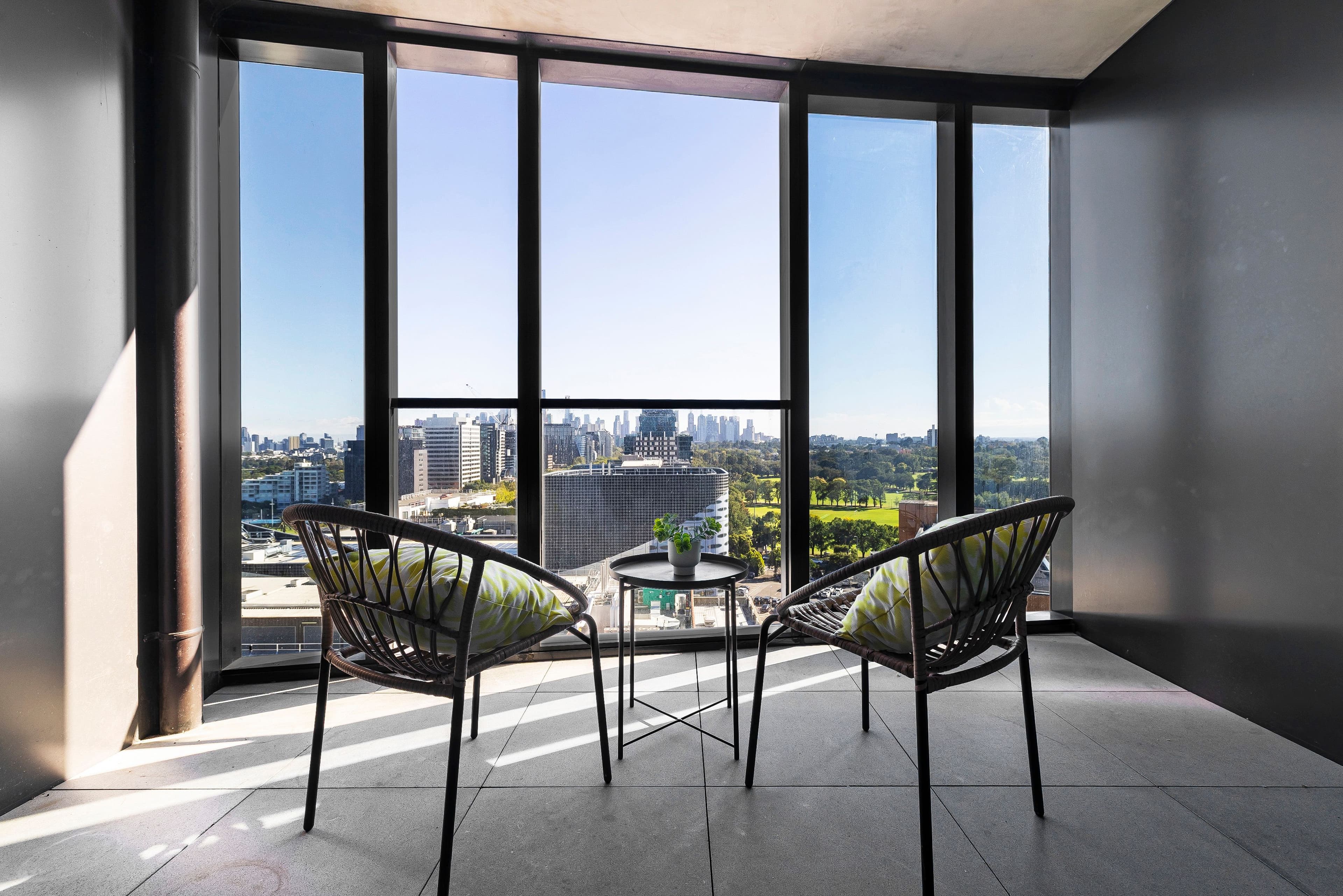 1323/555 St Kilda Road, Melbourne VIC 3004, Melbourne - Thumbnail 4