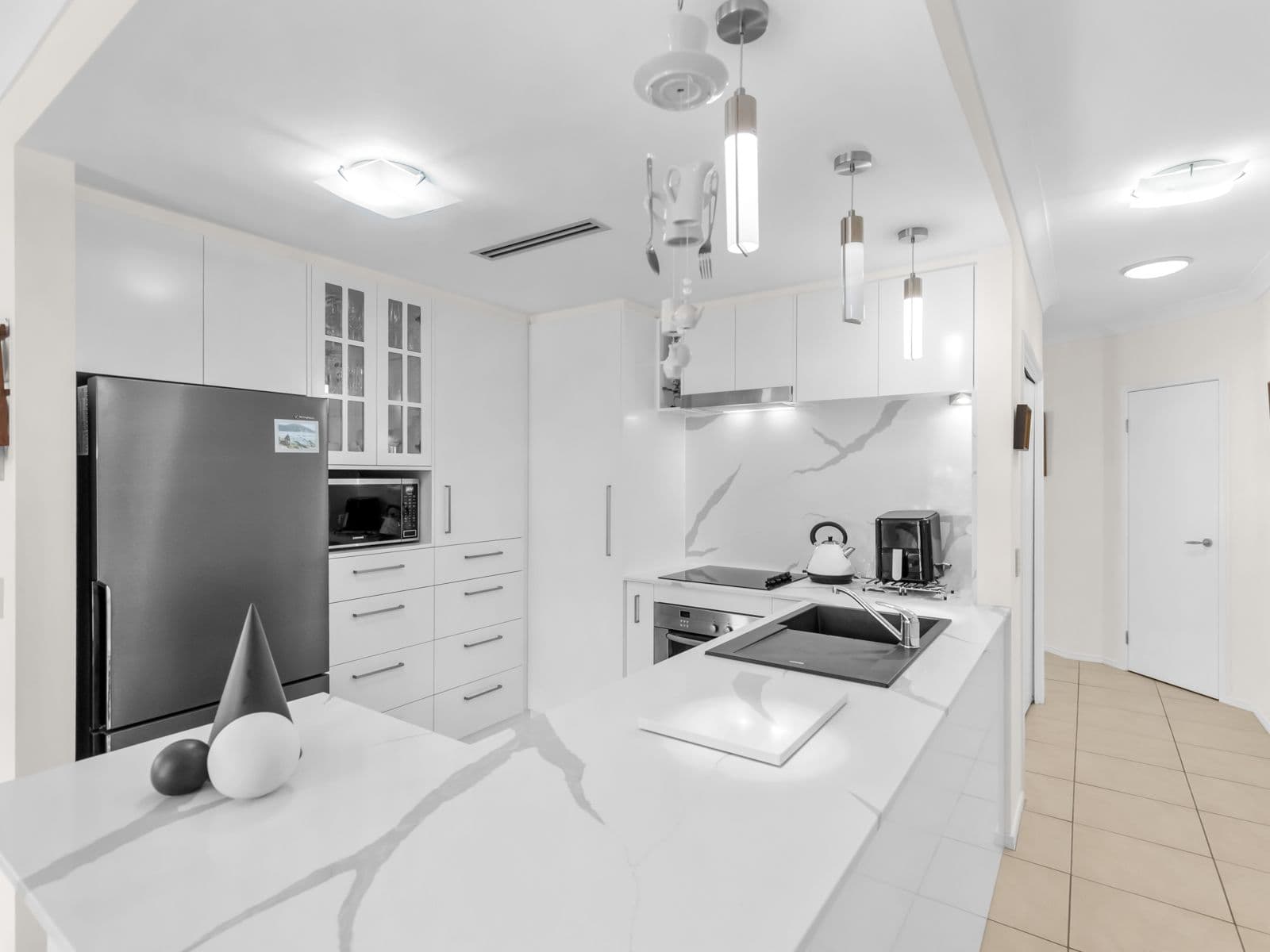 2052/1 The Vistas Drive, Carrara QLD 4211, Carrara - Thumbnail 2