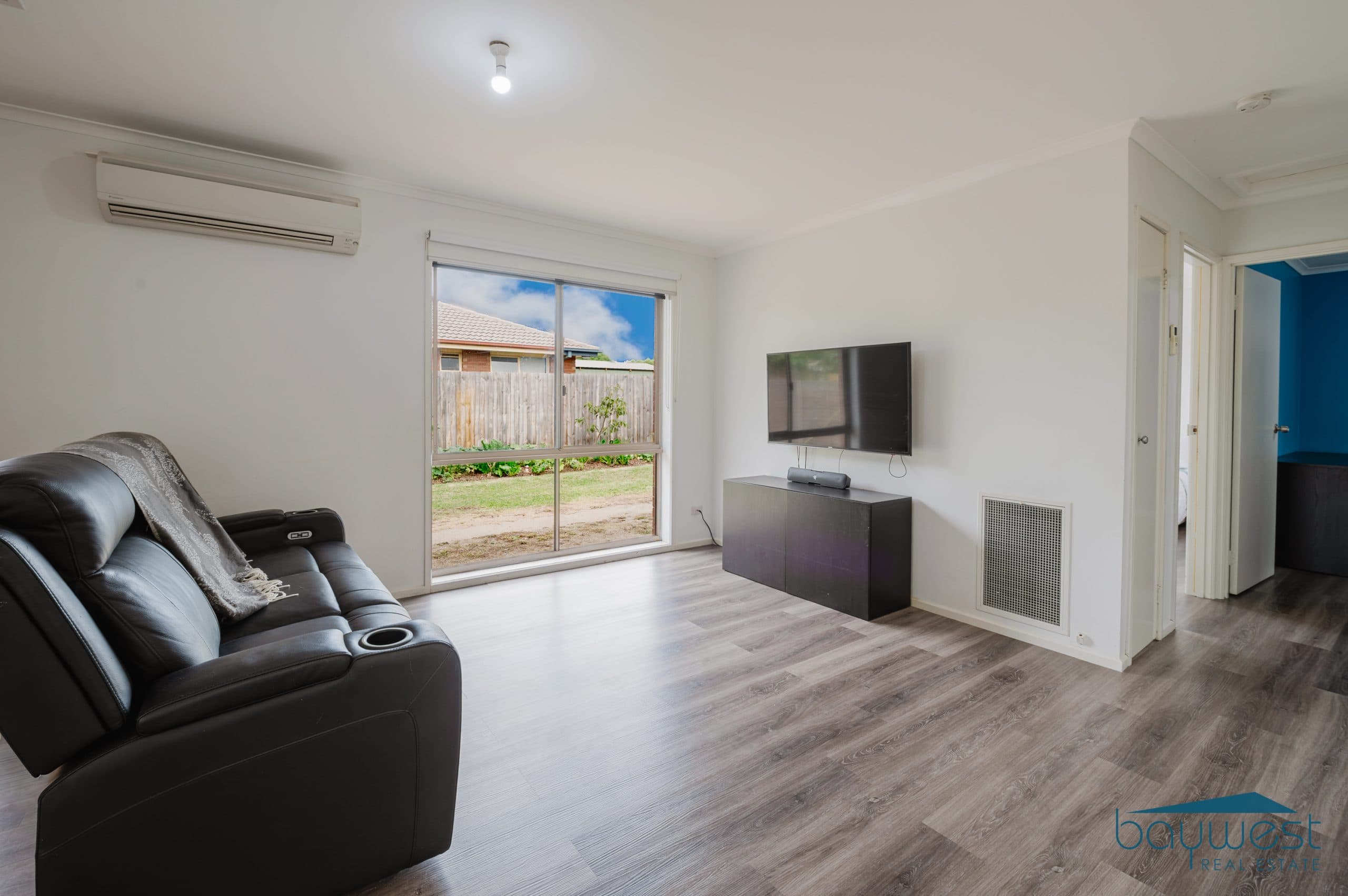 16 Michelle Drive, HASTINGS VIC 3915, Hastings - Thumbnail 2
