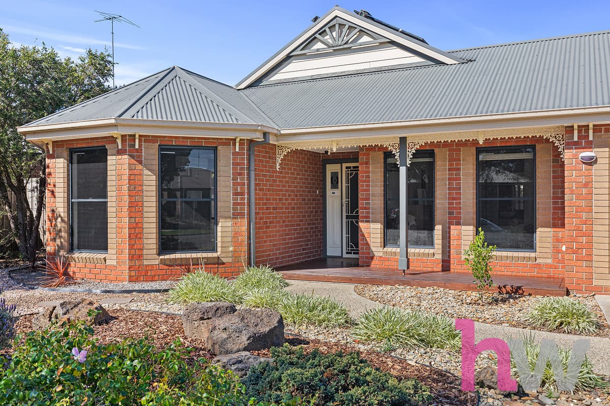 18 Newhaven Avenue, ST ALBANS PARK VIC 3219, St Albans Park - Thumbnail 2