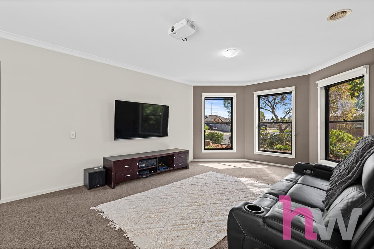 18 Newhaven Avenue, ST ALBANS PARK VIC 3219, St Albans Park - Thumbnail 4