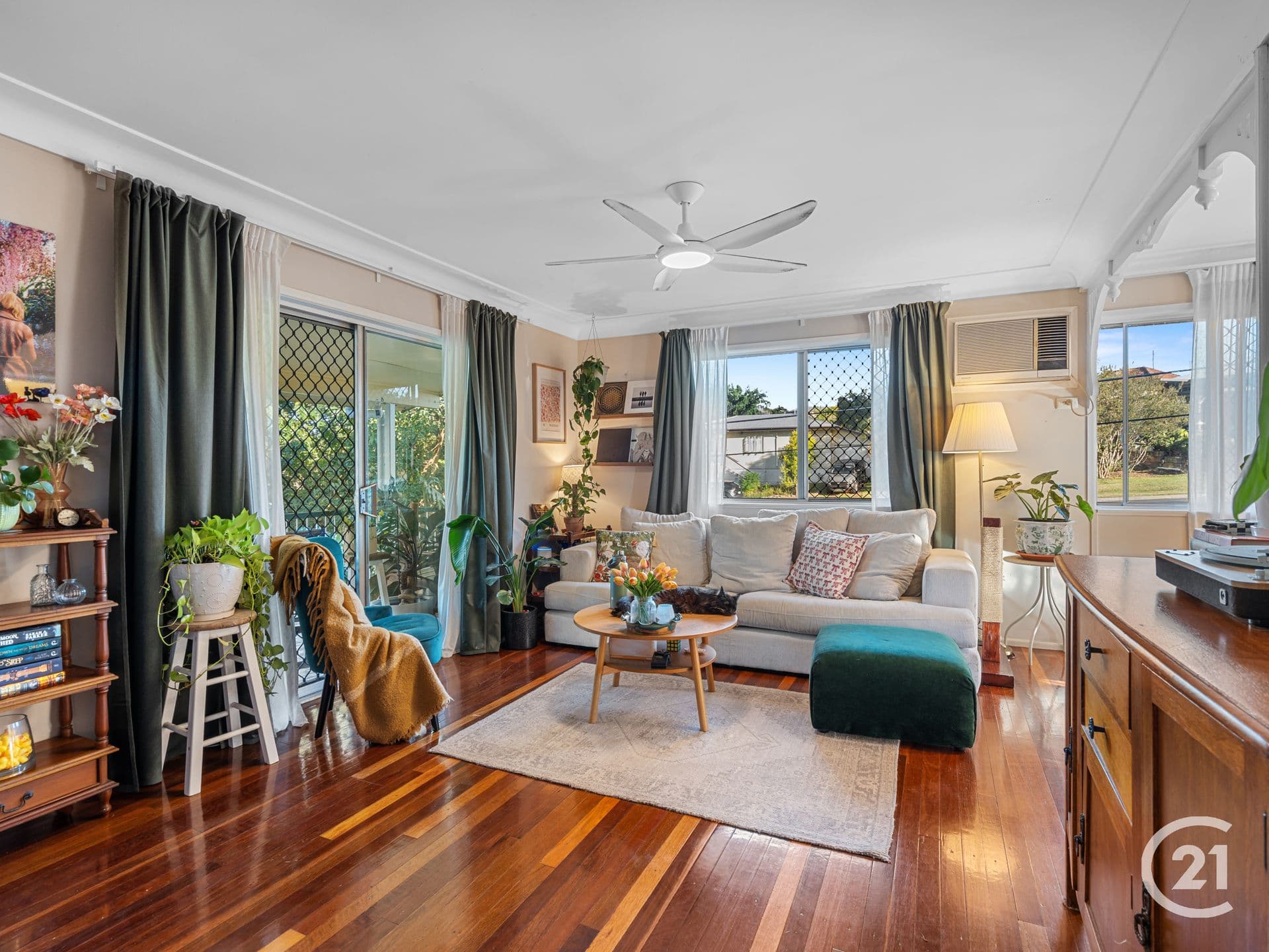 6 Simmons Road, North Ipswich, QLD, 4305, North Ipswich - Thumbnail 2