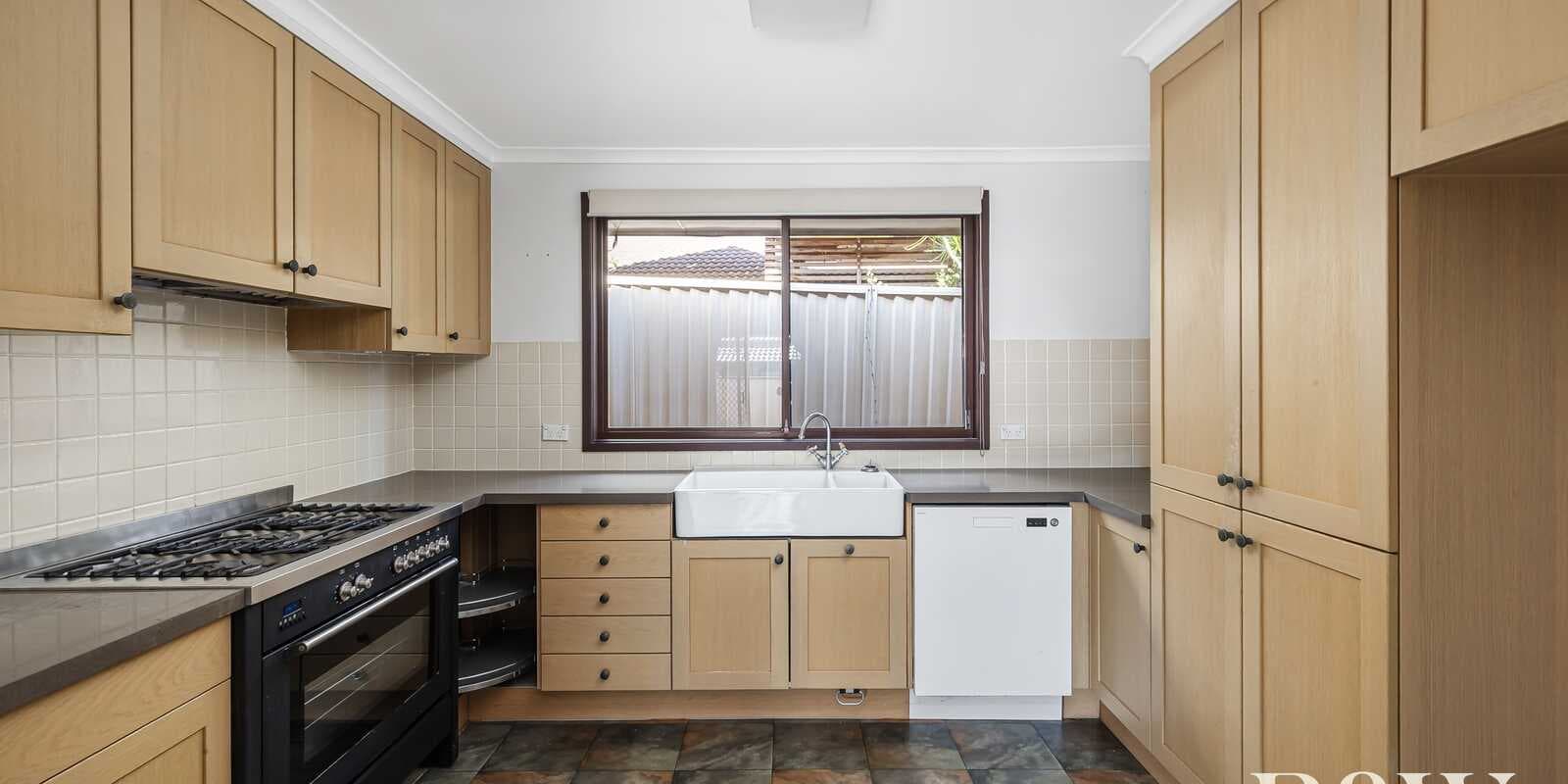 14 Hascombe Way St Clair, Clair - Thumbnail 3