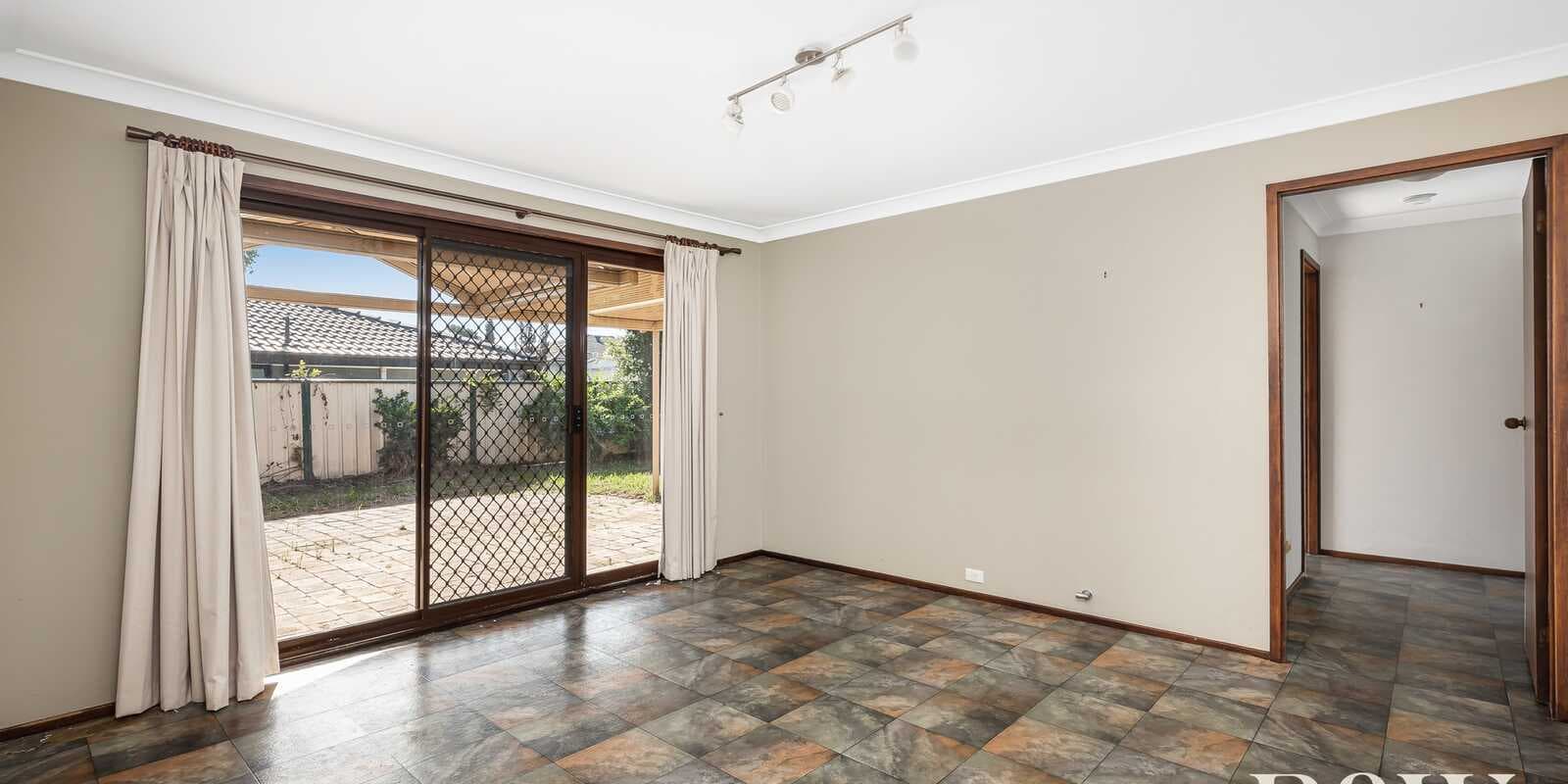 14 Hascombe Way St Clair, Clair - Thumbnail 4