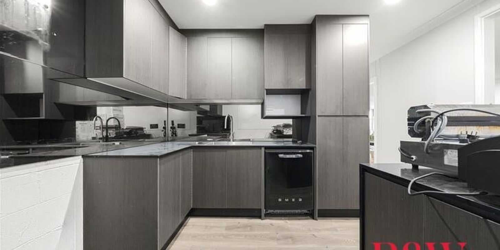 15 SILVERWATER ROAD Auburn, Auburn - Thumbnail 7