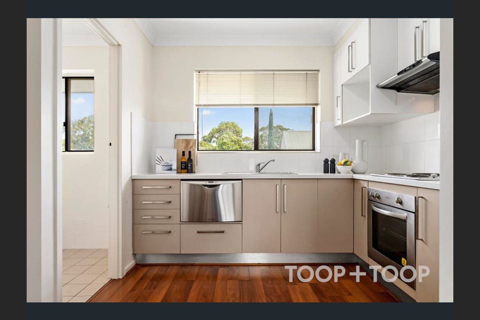 16 / 7 L'Estrange Street, Glenside SA 5065, Glenside - Thumbnail 3