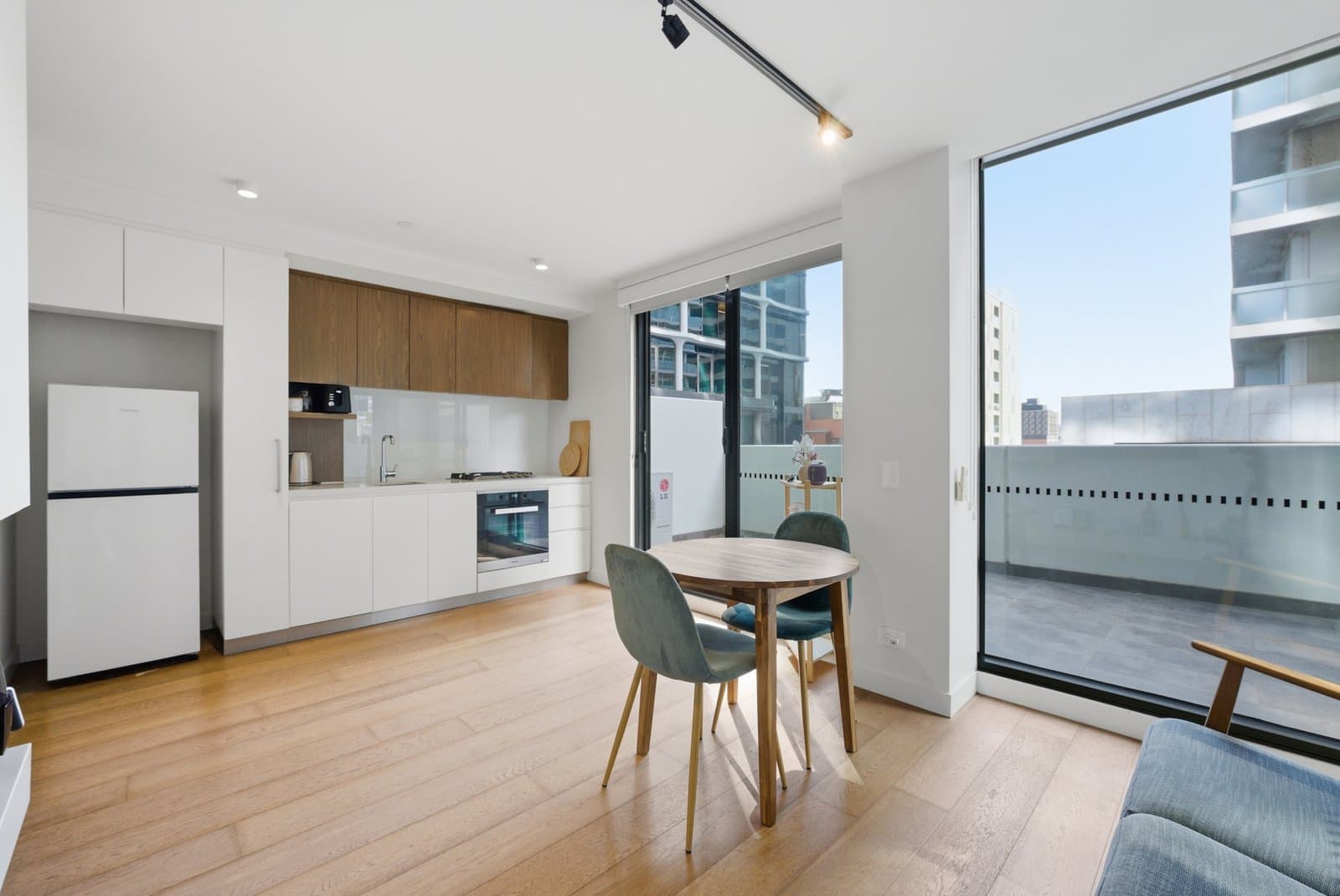 401/2 Claremont Street, South Yarra, South Yarra - Thumbnail 3