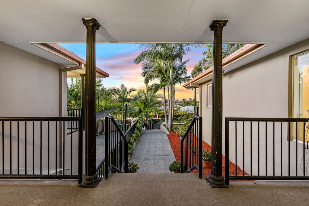 51 Lambros Drive, Benowa, QLD, 4217, Benowa - Thumbnail 3