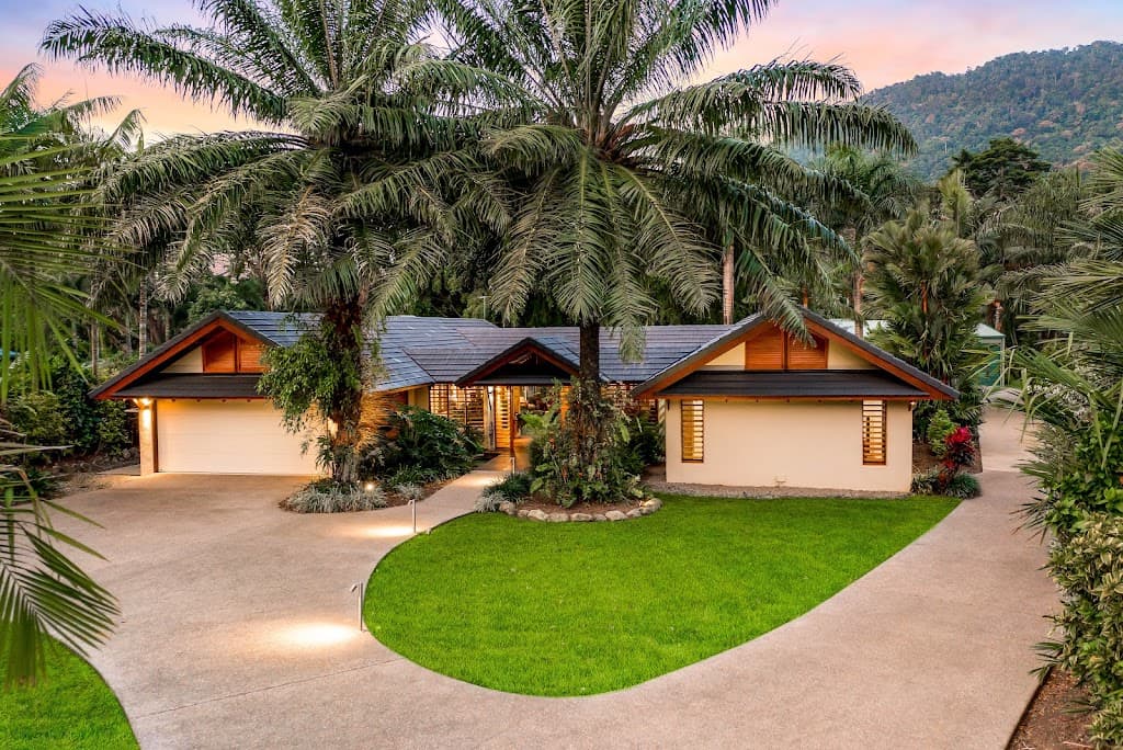 10-12 Quoll Close, Redlynch, QLD, 4870, Redlynch - Thumbnail 2