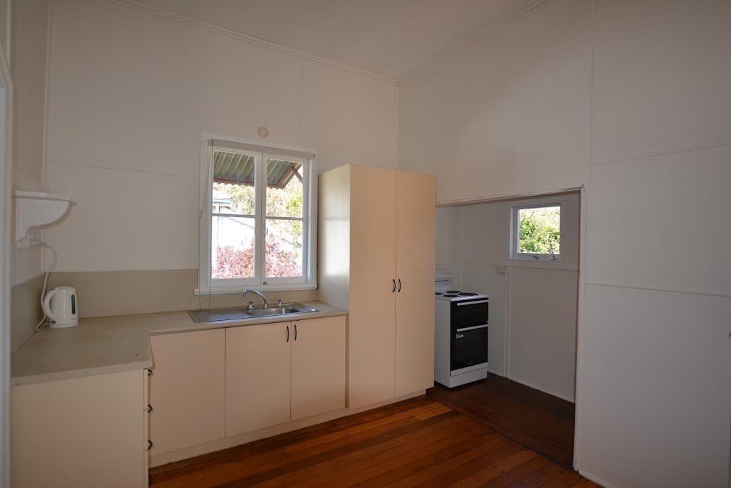 21 Rogers Street, Ravenshoe, QLD, 4888, Ravenshoe - Thumbnail 5