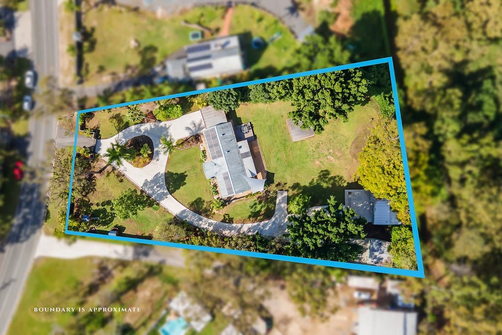 208 Banyula Drive, Gaven, QLD, 4211, Gaven - Thumbnail 4
