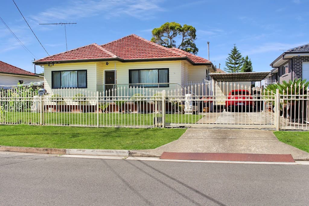 36 Buckingham Street, Canley Heights, NSW, 2166, Canley Heights - Thumbnail 2