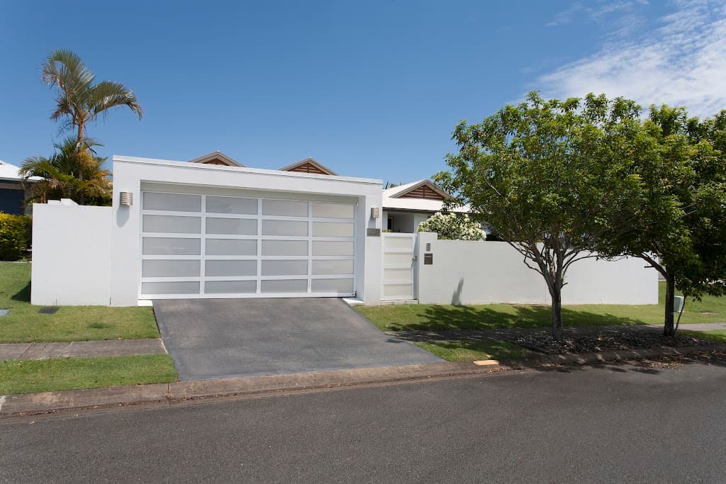 11 Highcrest Circuit, Molendinar, QLD, 4214, Molendinar - Thumbnail 2