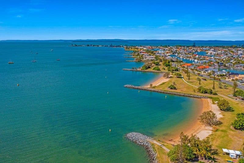111 Masthead Drive, RABY BAY, QLD, 4163, Cleveland - Thumbnail 5