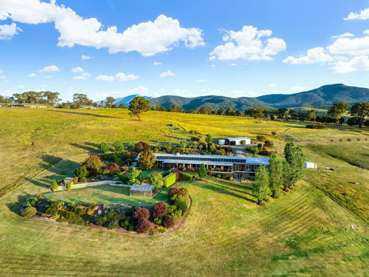 187 Mccormacks Road, MERRIJIG, Merrijig - Thumbnail 2