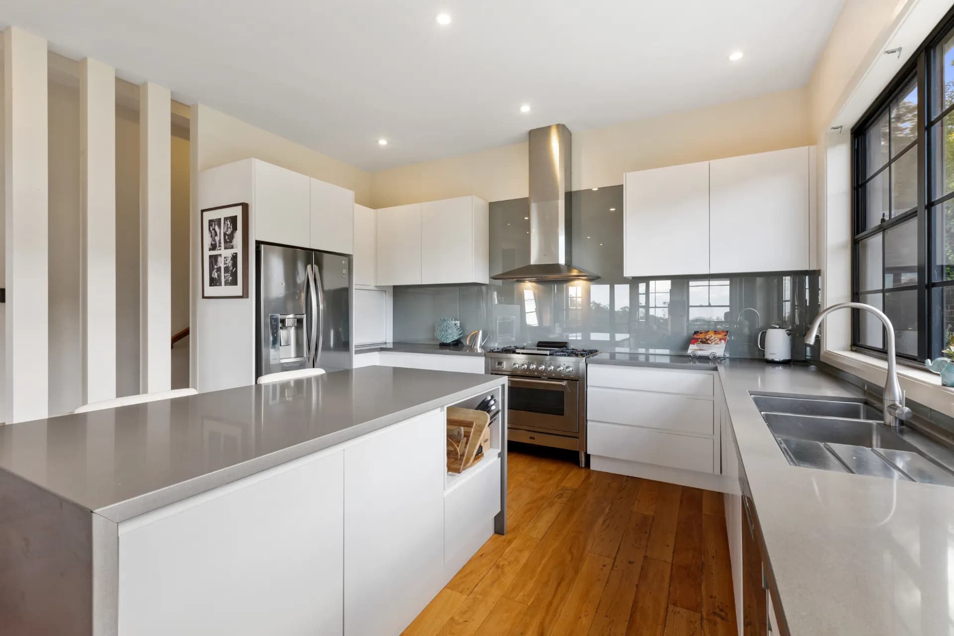 27 Taylor Avenue, Wentworth Falls, NSW, Wentworth Falls - Thumbnail 4