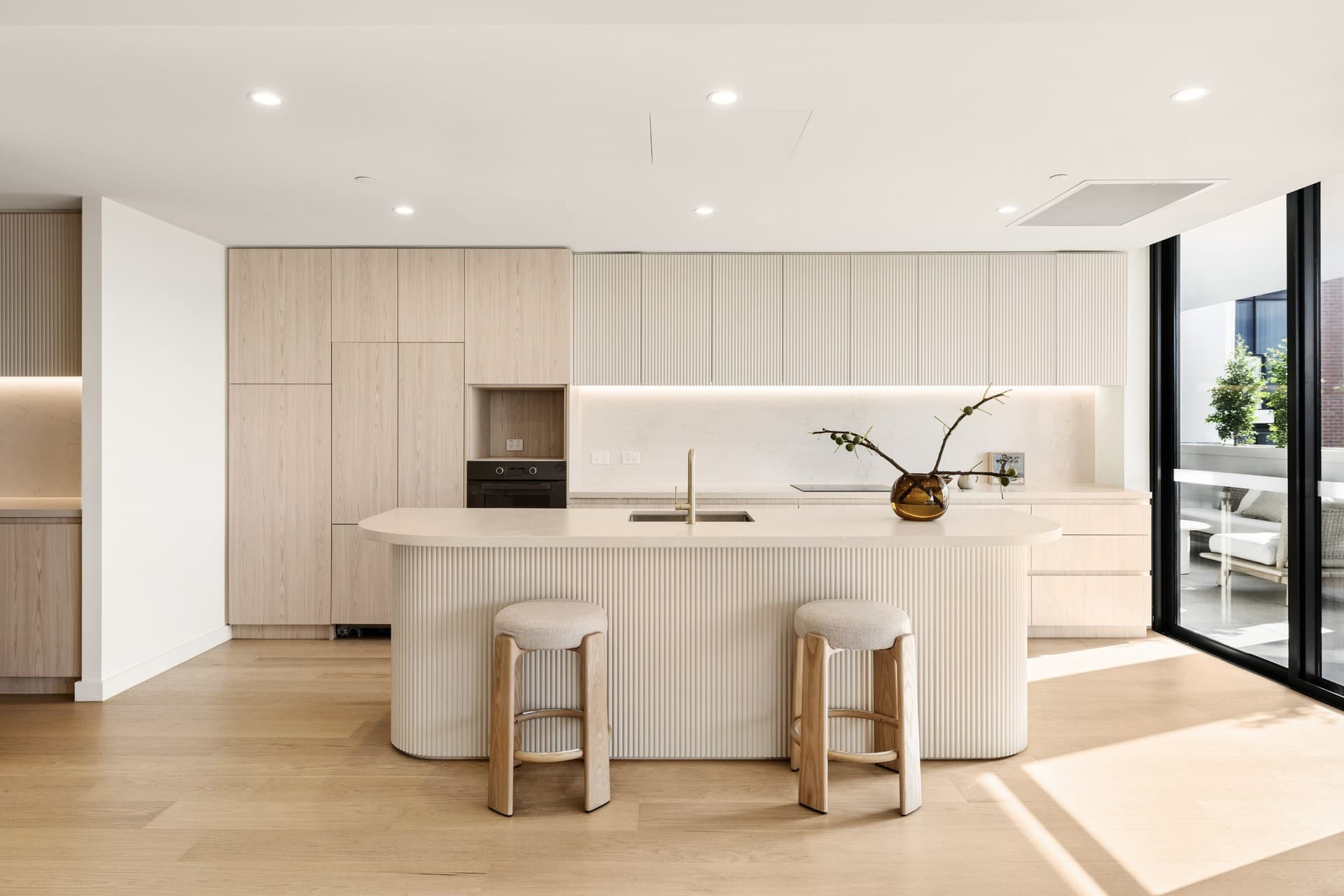 504/82 Osmond Terrace, Norwood - Thumbnail 2