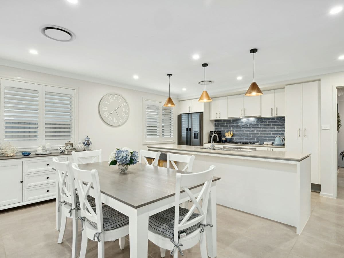22 Loretto Way, HAMLYN TERRACE, Hamlyn Terrace - Thumbnail 2