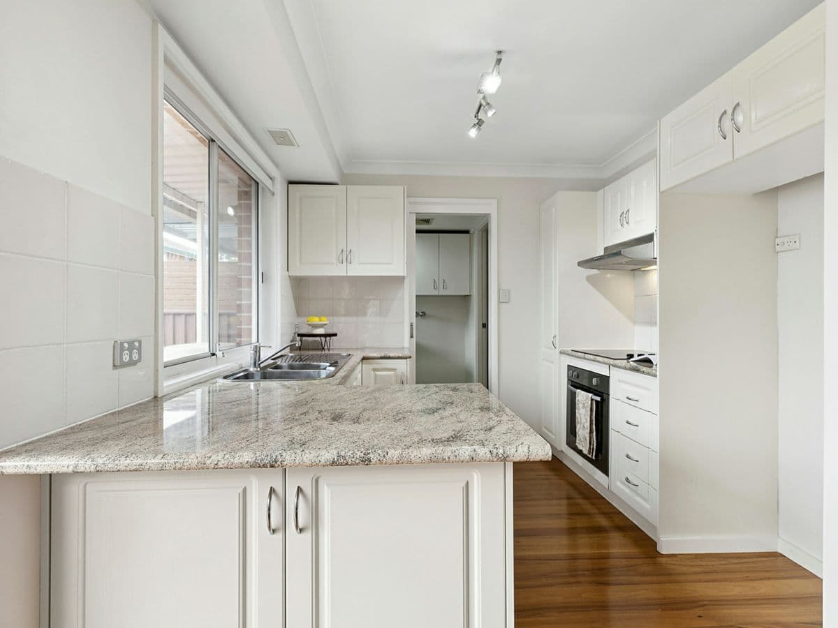 6/13 Doyle Road, REVESBY, Revesby - Thumbnail 3