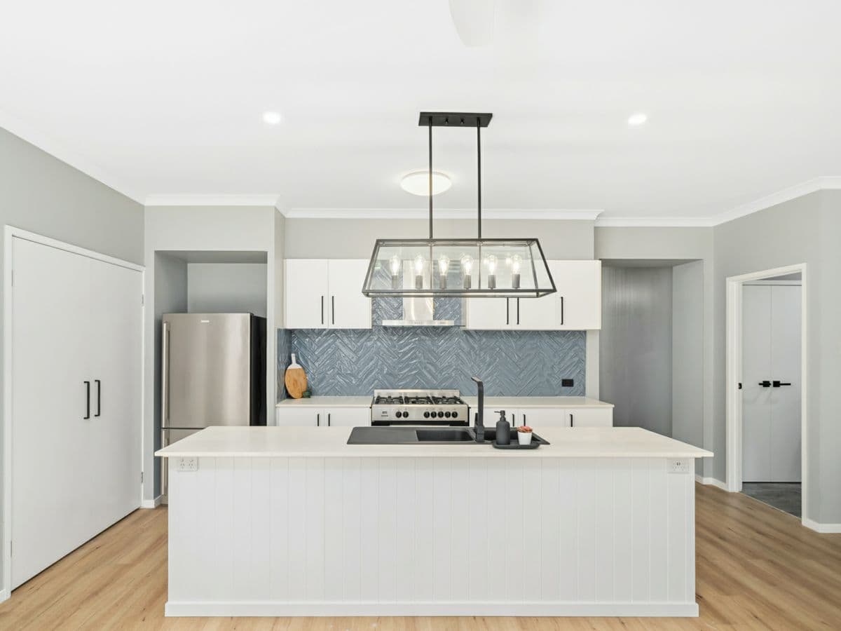 6 Langham Crescent, NORTH LAKES, North Lakes - Thumbnail 5
